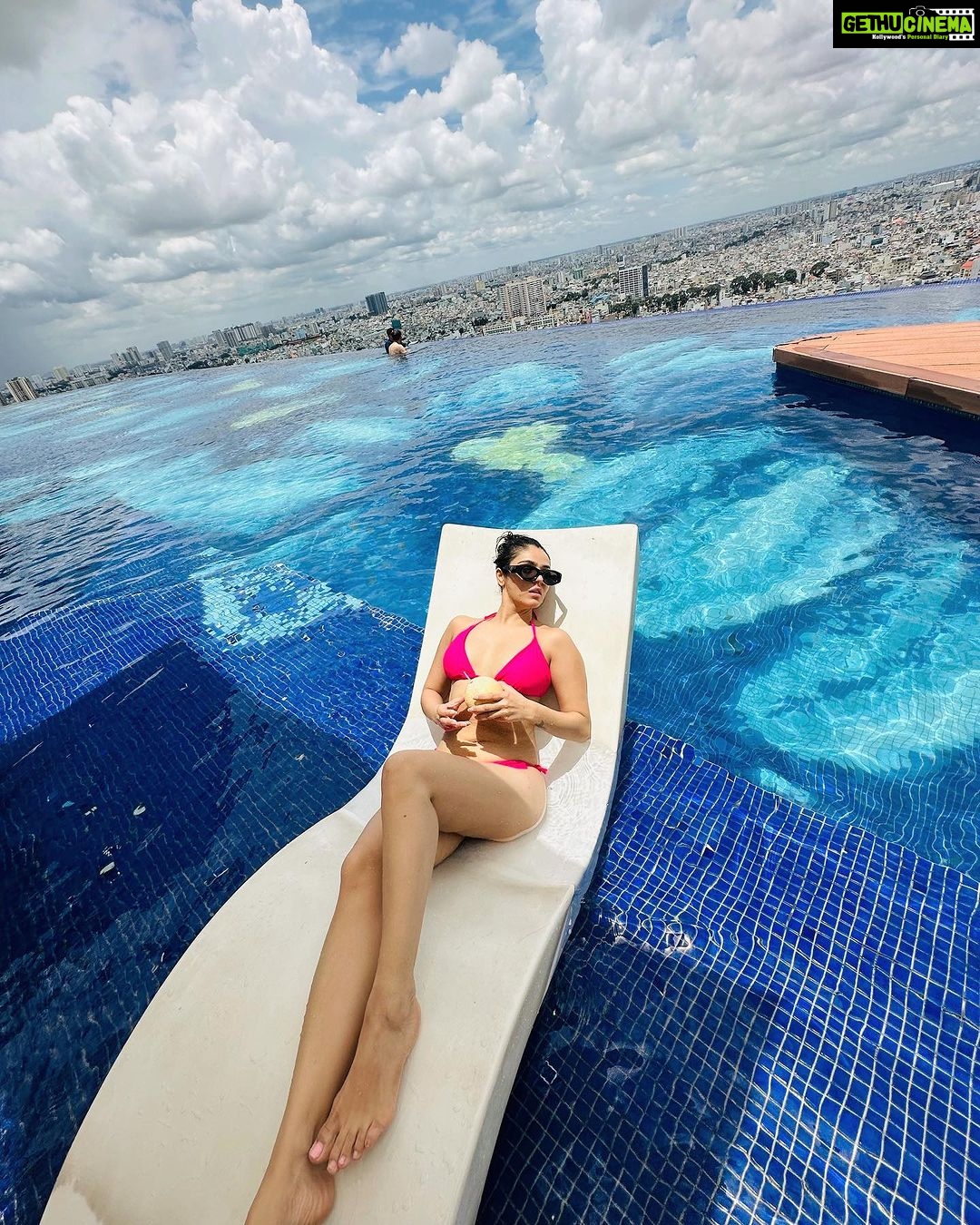 Sidhika Sharma Instagram - Tanning mode :on😉🫶 Hoi Chi Min City,Vietnam