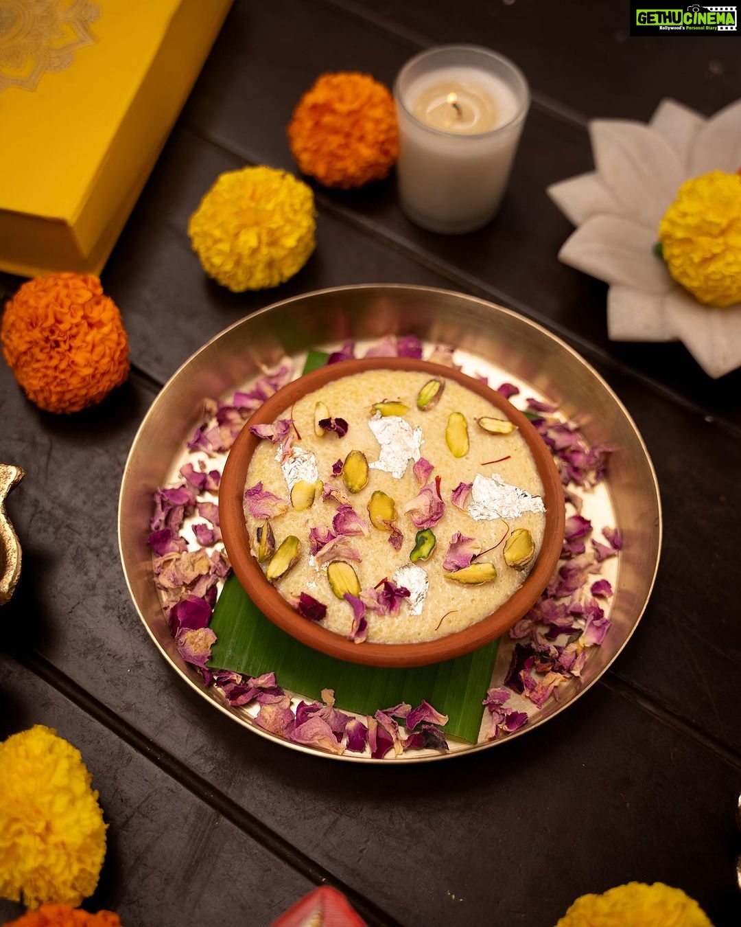 Simple Kaul Instagram - To all my friends & insta Family A HAPPY DHANTERAS To all my friends & our guests who wait for the DIWALI DESSERTS always , they are here . “Rabdi and churros” being my favourite. “Gulab jamun cheese cake” is just Wow ! And “phirni” is such a flavourful Delight ! At @1bhkmumbai & @1bhkvashi starting tomorrow for whole one week !! Wearing : @janasyaclothing #diwali #happydiwali 1BHK