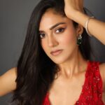 Simran Choudhary Instagram - 🔴🔥🌶️🫑 Decode the name and mention your favourite track from this band 🎸 Photographer @pranav.foto Styling @spacefashionconsultancy Outfit @issadesignerstudio Accessories @alluringaccessories.a2 . . . #simranchoudhary #atharva #promotions
