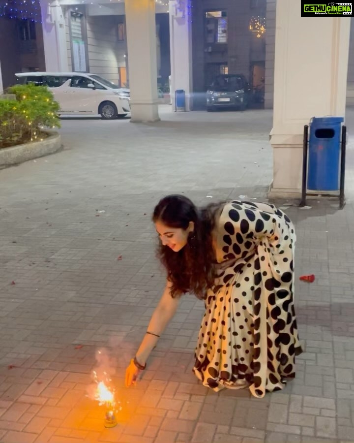 Simran Natekar Instagram - #Diwali23 💖🎆