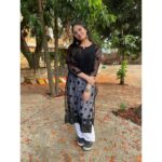 Simran Natekar Instagram - Yeh Meri Chaand Baaliyaan🤍 📸 @theweirdwoman ❤️