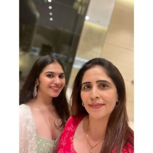 Simran Natekar Instagram - 🪔Happy Deepavali🪔