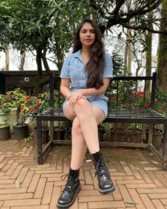 Simran Natekar Instagram - 💙