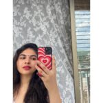 Simran Natekar Instagram - 🤍🤍🤍🤍 All phone covers from @toclosetofficial 🤍🤍🤍🤍