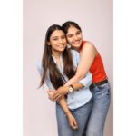 Simran Natekar Instagram - Us ❤️ @vissheshh we missed you #khaatimeethi #dreamteam #team #indianwebseries