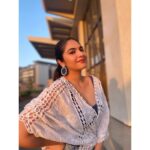 Simran Natekar Instagram – Felt cute won’t delete later😚

Earrings by @fabric_basket