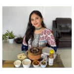 Simran Natekar Instagram - A festival full of happy moments and surprises. This Diwali why not we celebrate a festival of togetherness? I am surely celebrating my festival with meals from @biryanibykilo and sharing with my family. Go celebrate your festival with @biryanibykilo #FamilyKeSathDiwali #FamilyKeSathBiryani #ShareYourMeal #DiwaliHaiTohBiryaniHai