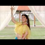 Simran Natekar Instagram - #DHOLNA 💗 JaiShree Krishna Releasing on 7th April 2023 IN CINEMAS. માંગો વિસ ને આપે ત્રીસ.. જય દ્વારકાધીશ 🙏 જલ્દી મળીએ સીનેગોકુળમાં❤️ . @jaishreekrishna_film @dothardeik @dotpeliculas @bhoomitrivediofficial @neerajshridharofficial @simran.natekar @devarshishah7 #JSK #krishnaiscoming #jaishreekrishnathefilm #dotpeliculas #dotverse #dholna #gujaratisong