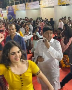 Simran Natekar Instagram - Dil Kholke Nacha❤️

#navratri2023