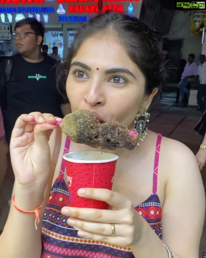 Simran Natekar Instagram - Kala Khatta Aur Kacchha Keri mix ✌🏻 Juhu Beach