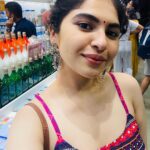Simran Natekar Instagram - Kala Khatta Aur Kacchha Keri mix ✌🏻 Juhu Beach