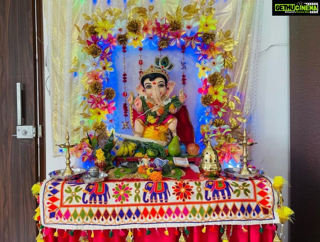 Simran Natekar Instagram - Happy Ganesh Chaturthi❤️