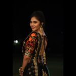 Simran Natekar Instagram - રમો રમો ગોવાળિયા રમો મારગડો મેલી ને ચોરી જાશે રે કાનુડો તનમનીયા આજ રાસ ખેલી ને❤️