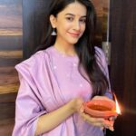 Simran Sharma Instagram – Happy Dhanteras💜🪔
