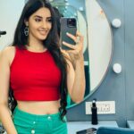 Simrat Kaur Instagram - Jitni click ki sab post kerdi 🫢🥰😛 Mumbai, Maharashtra