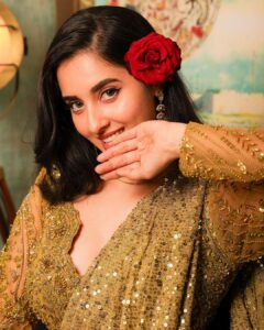 Simrat Kaur Instagram - Dil ki nazar se nazaron ki dil se🌹 

📸 @by.manish