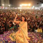 Simrat Kaur Instagram - Blessed ❤️🙏🏻🧿Thankful 📸 @by.manish 👗 @archanakochharofficial Mumbai, Maharashtra