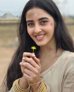 Simrat Kaur Instagram - Duniya ne kaha hum unke ishq mai barbad ho gaye…..lekin unhe kon bataye ki hum aabad ho gaye 🥹❤️✍️… (muskan ne jab border par kiya)