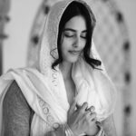 Simrat Kaur Instagram - Intezar khatam 🥹❤️…. Aaj Kargil Vijay Diwas ke din aa raha hai much awaited trailer of GADAR 2 🔥🔥🔥🔥 @iutkarsharma @manishwadhwa.in @iamsunnydeol @anilsharma_dir @zeestudiosofficial Mumbai, Maharashtra
