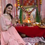 Simrat Kaur Instagram – Bol sachee darbar ki jai ❤️🙏🏻 Mumbai, Maharashtra