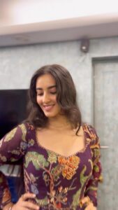 Simrat Kaur Instagram - 💛💃🏻