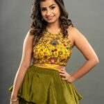 Sivaangi Krishnakumar Instagram - Happy Diwali ♥️♥️Love and light to you all🥰have lots of sweets Outfit @savinidii_official Styled @paviiiee_08 Makeup @arupre_makeup_artist Photos Manoj Retouch @retouch_by_gokul