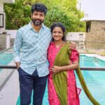 Sivakarthikeyan Instagram - Happy Diwali to all 😊❤️💥✨ - SK & family