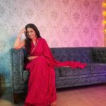Smita Bansal Instagram – Festive vibes 🩷 
Saree – @bunaai