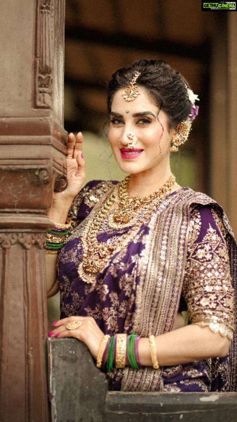 Smita Gondkar - 3K Likes - परिपूर्ण सौंदर्य म्हणजे नऊवारी साडी.🪷
.
.
.
💄Muah : @goldentouchstudio_makeupartist @sapnagondkar
🪞Inframe : @smita.gondkar
📷Photographer : @mukesh_narkar.in
🥻Jewels : @chandrakalm_jewellery
📍Venue : @beltungwada
.
.
.
#smitagondkar #smittens #ganeshchathurthi #ganeshfestival #ganpati2023 #FestiveMakeup #DivineBeauty #EthnicGlam #IndianFestivalLook #TraditionalMakeup #SpiritualBeauty #VibrantHues #CulturalGlam #punemakeup #punemakeupartist #puneblogger #punebrides #makeupcourses #ganeshchaturthi #ganeshutsav #ganeshfestival2023 #ganapatibappamorya #navari #navarisaree #punebrides #punemakeupartist #punemakeupartist❤️