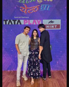 Smita Gondkar Instagram - 💖💖महफिल, बातें और ये शाम मस्तानी💖💖 @kashyap.parulekar_official @iamchiragpatil @smita.gondkar 🌸 Green Valley Studios