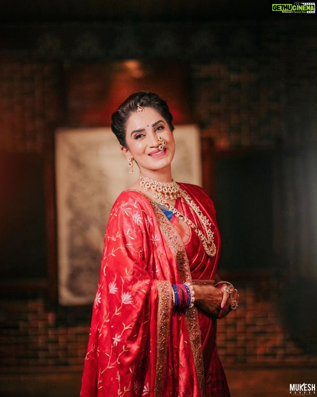 Smita Gondkar Instagram - Celebrating the true essence of Nauvari Saree✨🪷 . . . Makeup & Hair : @goldentouchstudio_makeupartist Photography : @mukesh_narkar.in Outfit : @royaltasta Jewels : @chandrakalm_jewellery Venue : @beltungwada . . . #smitagondkar #smittens #ganeshchathurthi #ganeshfestival #ganpati2023 #FestiveMakeup #DivineBeauty #EthnicGlam #IndianFestivalLook #TraditionalMakeup #SpiritualBeauty #VibrantHues #CulturalGlam #punemakeup #punemakeupartist #puneblogger #punebrides #makeupcourses #ganeshchaturthi #ganeshutsav #ganeshfestival2023 #ganapatibappamorya #navari #navarisaree #punebrides #punemakeupartist #punemakeupartist❤️