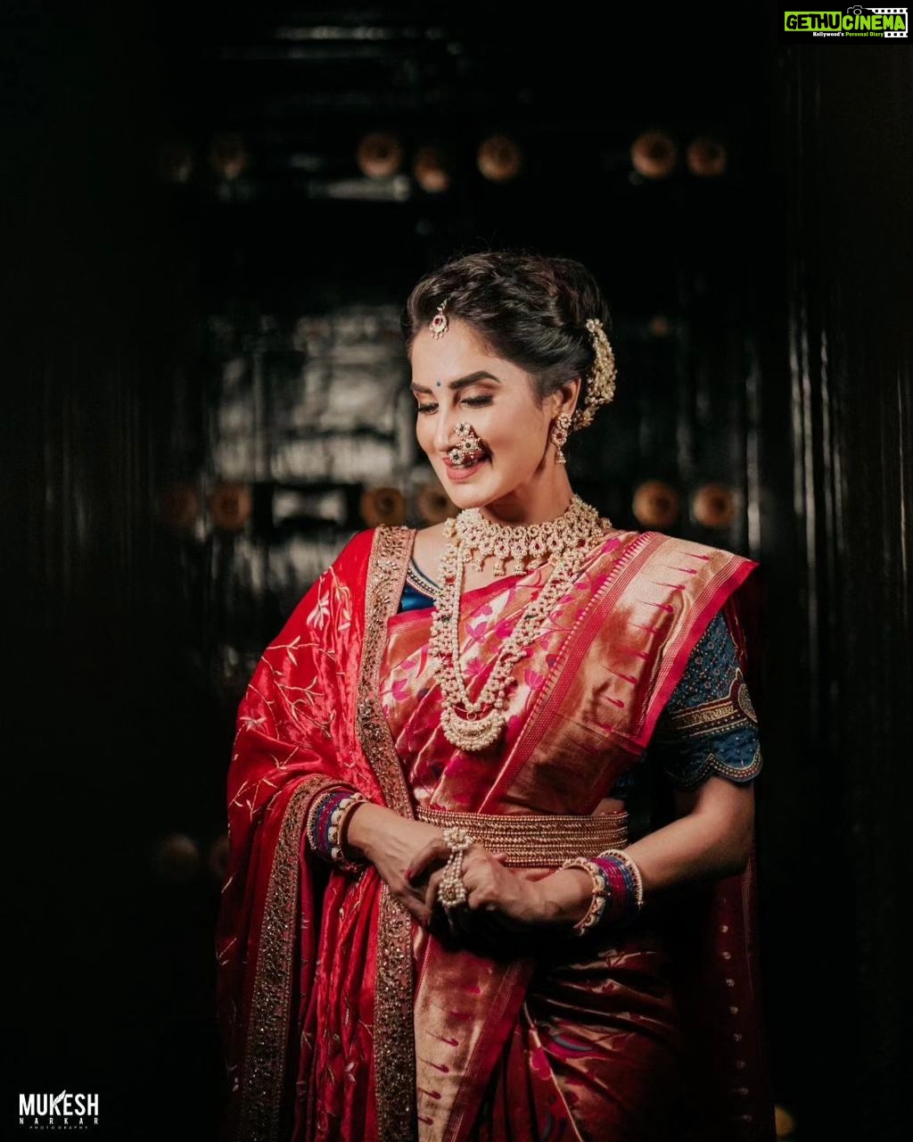Smita Gondkar Instagram - Celebrating the true essence of Nauvari Saree✨🪷 . . . Makeup & Hair : @goldentouchstudio_makeupartist Photography : @mukesh_narkar.in Outfit : @royaltasta Jewels : @chandrakalm_jewellery Venue : @beltungwada . . . #smitagondkar #smittens #ganeshchathurthi #ganeshfestival #ganpati2023 #FestiveMakeup #DivineBeauty #EthnicGlam #IndianFestivalLook #TraditionalMakeup #SpiritualBeauty #VibrantHues #CulturalGlam #punemakeup #punemakeupartist #puneblogger #punebrides #makeupcourses #ganeshchaturthi #ganeshutsav #ganeshfestival2023 #ganapatibappamorya #navari #navarisaree #punebrides #punemakeupartist #punemakeupartist❤️