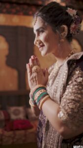 Smita Gondkar Instagram - Ganpati Bappa Morya 🙏🏻

May lord Ganesha remove all ur obstacles n bless you with peace , prosperity, happiness and all that ur heart desires ❤️🙏🏻
.
.
.
Makeup & Hair :  @goldentouchstudio_makeupartist 
Attire :  @sparsh_rental_house 
Jewels :  @chandrakalm_jewellery 
Photographer :  @mukesh_narkar.in 
Venue : @beltungwada 
.
.
.
#smitagondkar #smittens #ganapati #ganapati_bappa_morya #ganapatishoot #ganapatifestival #navari #navarisaree #traditional #traditionalsaree #traditionallook #punebrides #punemakeupartist #punemakeupartist❤️ #hairstyles #floralhairstyle #beltungwada #sapnagondkar #sapnagondkarmakeupartist #goldentouchstudio #makeupartist #marathi #marathimulgi