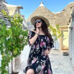 Smita Gondkar Instagram - Wanderlust Chronicles . . . Outfit Stylist : @richa_r29 @style__inn . . . #smitagondkar #smittens #travel #traveldiary #trip #wanderer #explorepage #trending #instagram