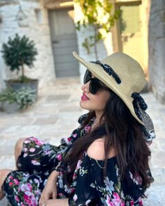 Smita Gondkar Instagram - Seeking the unknown ♥️♥️
.
.
Outfit Stylist : @richa_r29 @style__inn
.
.
.
#smitagondkar #smittens #travel #traveldiary #trip #wanderer #explorepage #trending #instagram