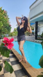 Smita Gondkar Instagram - Taking self-love more seriously for the new stance❤️
.
.
.
#smitagondkar #smittens #outfit #ootd #pool #selflove #explorepage #trending #instagram