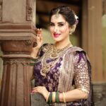 Smita Gondkar Instagram - मराठी मुली या नजरेत नाही तर थेट काळजात बसतात 😍 Tell us in the comments box below how did you like this look? 💄Muah @goldentouchstudio_makeupartist @sapnagondkar 🪞Inframe @smita.gondkar 📷Photographer @mukesh_narkar.in 🥻Jewels @chandrakalm_jewellery 👍 Outfit @sparsh_rental_house 📍Venue: @beltungwada For Makeup Courses booking bridal makeup ,contact on these numbers : Call Us Now & Book Your Seats!👇👇👇 Call: 97655-13456 , 85510-06376 . #ganeshchathurthi #ganeshfestival #ganpati2023 #FestiveMakeup #DivineBeauty #EthnicGlam #IndianFestivalLook #TraditionalMakeup #SpiritualBeauty #VibrantHues #CulturalGlam #punemakeup #punemakeupartist #puneblogger #punebrides #makeupcourses #ganeshchaturthi #ganeshutsav #ganeshfestival2023 #ganapatibappamorya #navari #navarisaree #punebrides #punemakeupartist #punemakeupartist❤️ बेलटुंगवाडा Beltungwada
