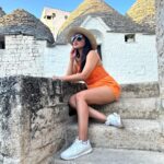 Smita Gondkar Instagram – Throwback.. While i was Chasing sunsets and dreams on this travel escapade✌🏻
.
.
.
#smitagondkar #smittens #throwbackthursday #throwback #europetrip #europe #traveldiary #travelislife #travelling #sunsets #trending #instagram
