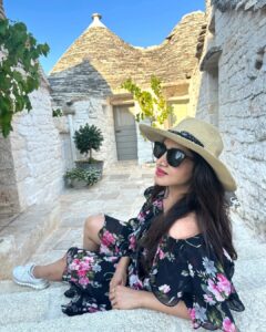 Smita Gondkar Instagram - Wanderlust Chronicles
.
.
.
Outfit Stylist : @richa_r29 @style__inn
.
.
.
#smitagondkar #smittens #travel #traveldiary #trip #wanderer #explorepage #trending #instagram