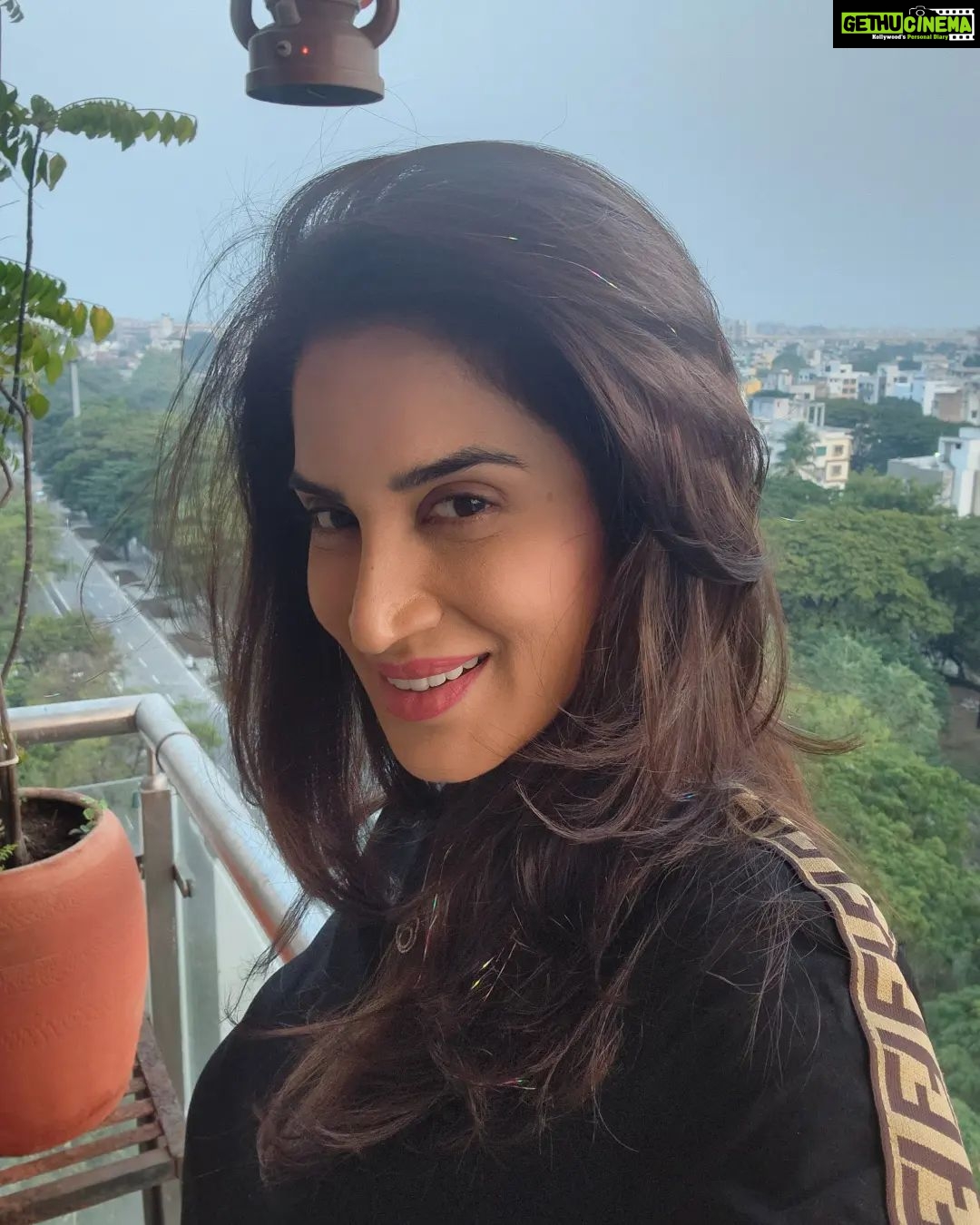Smita Gondkar - 3.3K Likes - Happy Mornings šš
.
.
.
#smitagondkar #smittens #outfit #ootd #metime #wanderer #selflove #morning #happymorning #sun #explorepage #trending #instagram