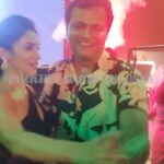 Smita Gondkar Instagram - अभिनेता कश्यप परुळेकरचा पार्टीमध्ये स्मिता गोंदकर आणि दुर्वा काळोखेसोबत मस्त डान्स #Smitagondkar #Getogetherparty #Kshyapparulekar #Durvakalokhe #Lokmatfilmy