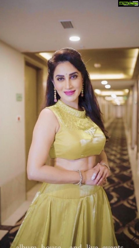 Smita Gondkar Instagram - In this breathtaking yellow chaniya choli, the seamless fusion of traditional charm with a contemporary edge creates a captivating look. The vibrant outfit complements the inherent charm, epitomizing timeless elegance with a modern twist. . . . @rahulborole @album_house__and_live_events Outfit : @richa_r29 Styling : @richa_r29 @style__inn Accessory : @goldentouchstudio_makeupartist . . . #smitagondkar #smittens #navratri2023 #navratri #garba #festivalvibes #outfit #trending #instagram