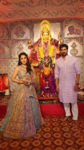 Smita Gondkar Instagram - Sought blessings from Maa Ambe at Dagdi Chawl
Thank you @akshayswaghmare for the invite ☺️
.
.
.
Styling : @tanmay_jangam
Outfit : @suvidhafashion
.
.
.
#smitagondkar #smittens #happynavratri #navratri2023 #navratri #garba #festivalvibes #dagdichawl #instagram