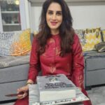 Smita Gondkar Instagram – Very Grateful 🥰

Thank you so much #smittens for such immense love 

Lots of love to all🤗🥰

Thank you @nasreen_iqbal_ ❤️ You know that if some day I happen to write my autobiography, it surely will be this big atleast..😀😀😀
.
.
.
#smitagondkar #smittens #GratefulHeart #gratitude #birthdaycelebration #thankyou #trending #instagram