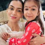 Smriti Khanna Instagram – Love & Light 🤍🪔 But ab hum thak gaye 😅