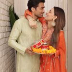 Smriti Khanna Instagram – Karva chauth special ๐๐งก
Wearing @gopivaiddesigns
