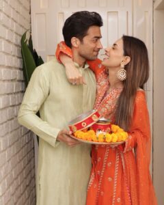 Smriti Khanna Instagram - Karva chauth special 🌙🧡 Wearing @gopivaiddesigns