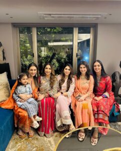 Smriti Khanna Instagram - Karva chauth special 🌙🧡
Wearing @gopivaiddesigns