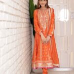 Smriti Khanna Instagram - Karva chauth special 🌙🧡 Wearing @gopivaiddesigns