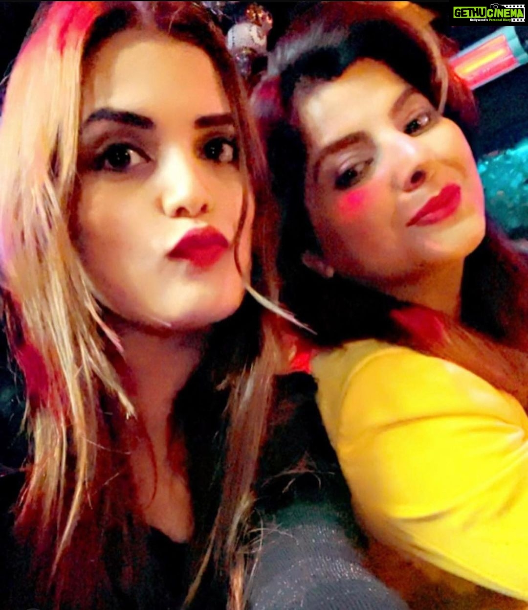 Smrity Sinha Instagram - Happy birthday to you @priyumoon Stay blessed 😇